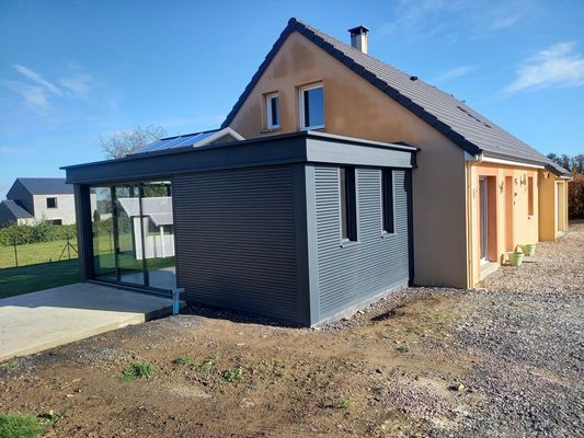 Création d'une maçonnerie de véranda avec une véranda Concept Alu Argentan Création d'une maçonnerie de véranda avec une véranda Concept Alu Argentan