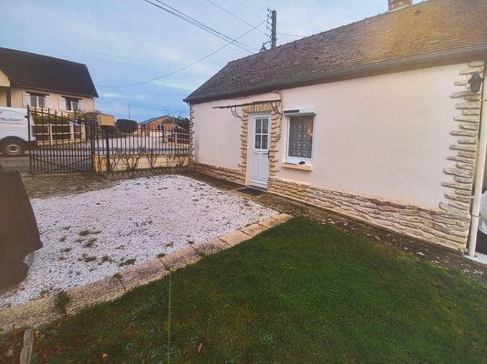 Réalisation d'une maçonnerie de véranda et d'un aménagement autour avec dallage manoir, une véranda Concept Alu d'Argentan, merci à nos clients pour la confiance qu'ils nous ont accordé Réalisation d'une maçonnerie de véranda et d'un aménagement autour avec dallage manoir, une véranda Concept Alu d'Argentan, merci à nos clients pour la confiance qu'ils nous ont accordé